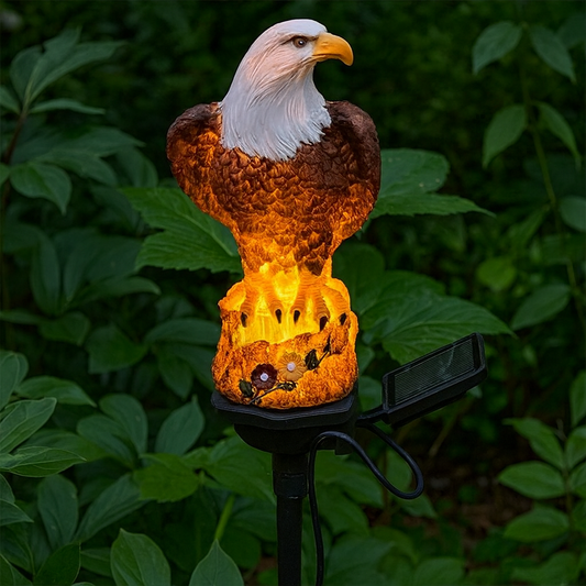 Solar Adler Rasenlampe aus Harz - LED Bodenleuchte für Garten & Terrasse